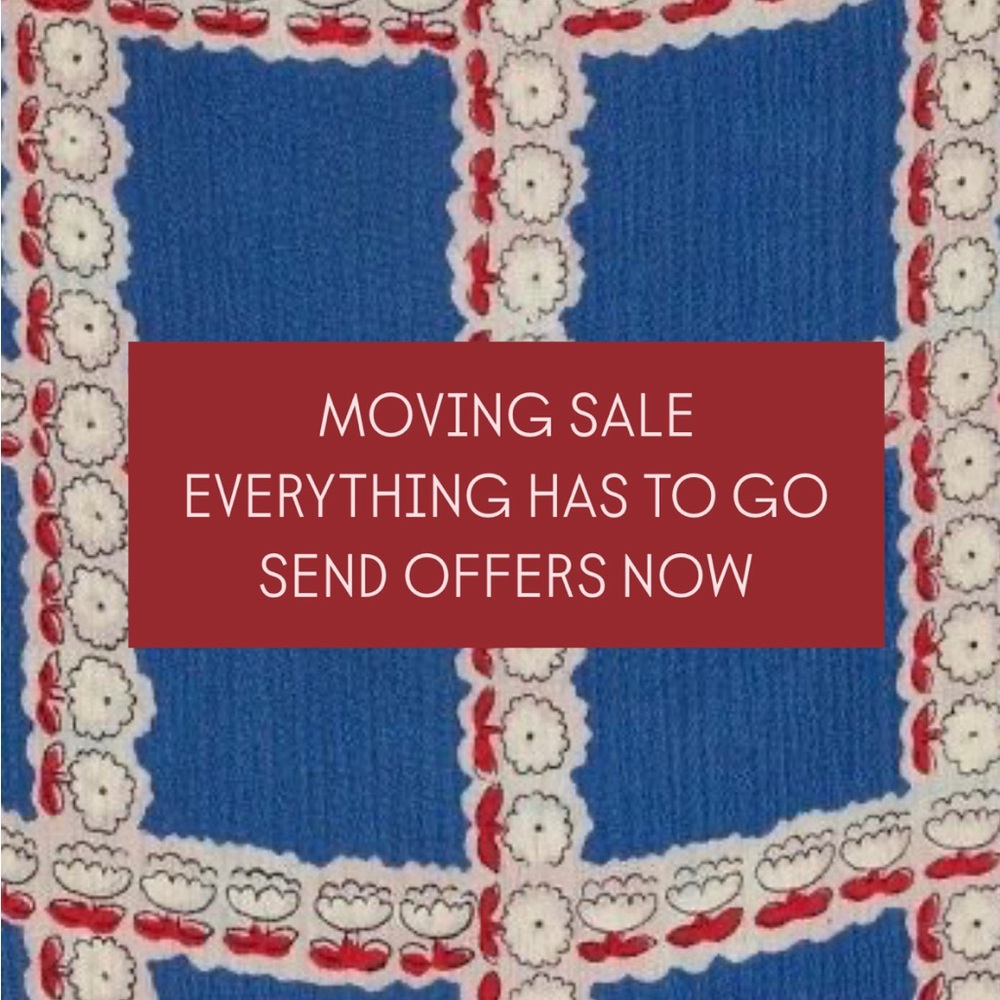 BUYBUYBUY👋👋 moving sale! everything has to go send offers now!!!